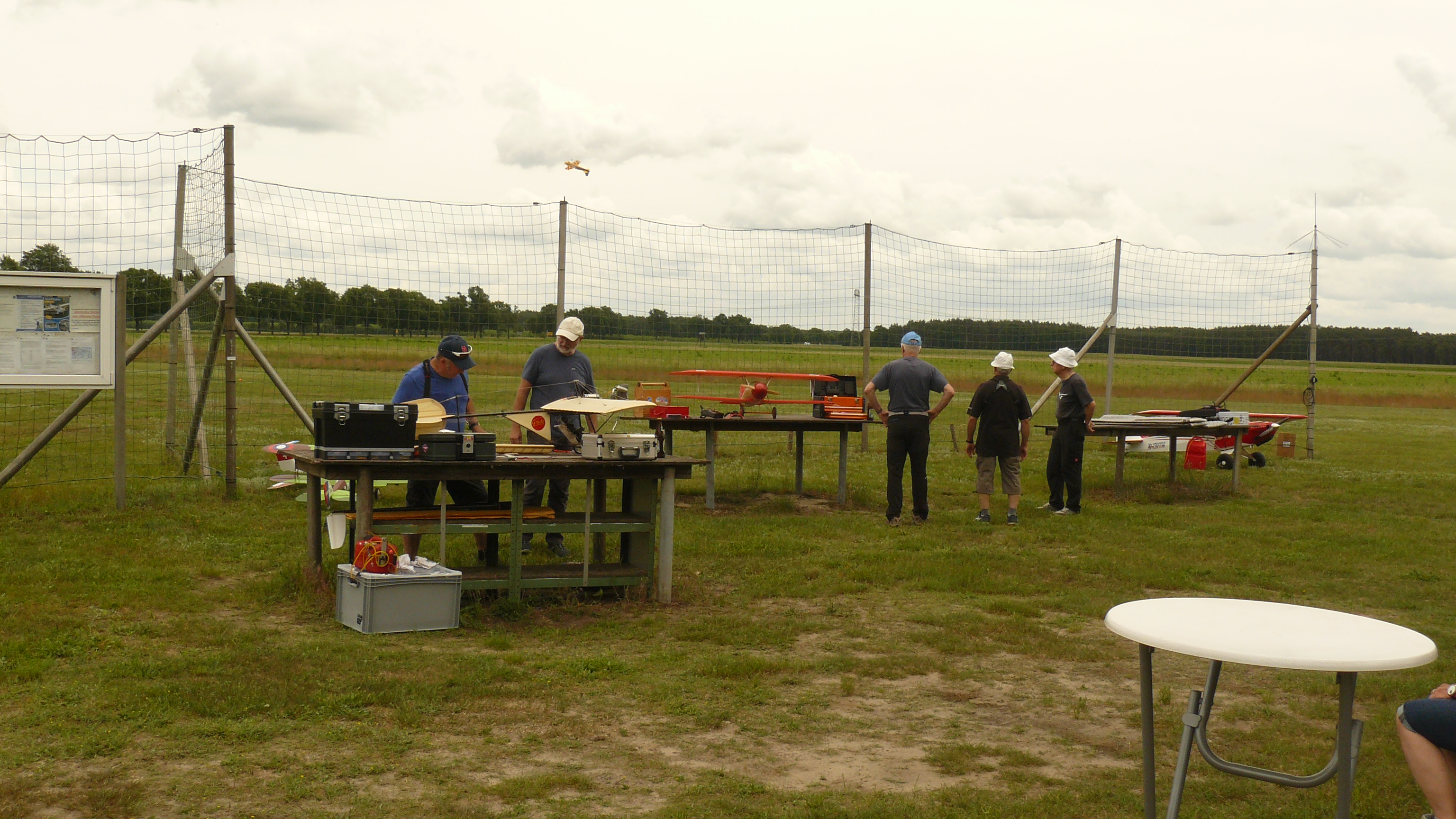 2. Klubtag 2025 beim FMSC Johannisthal e.V. auf dem Modellflugplatz Rieplos